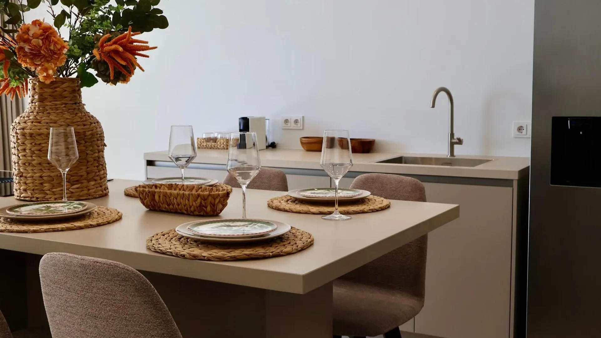 One Mambo Number 12 Beach Apartment Willemstad